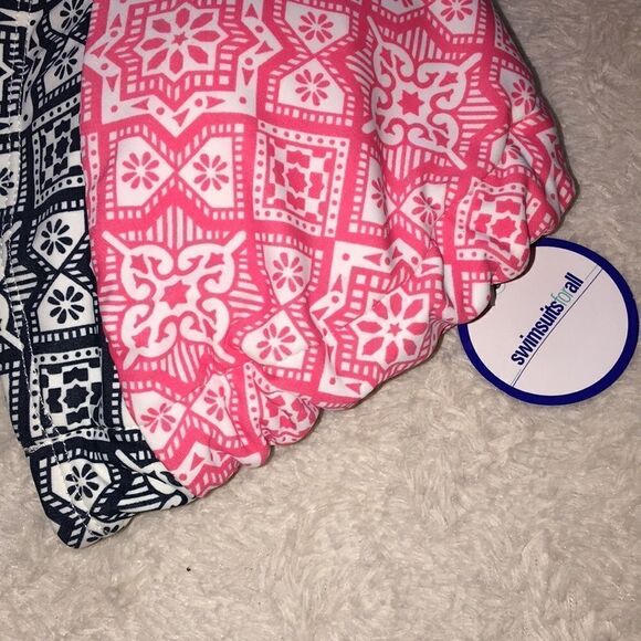 NWT Swimsuits For All Top - Picture 8 of 8